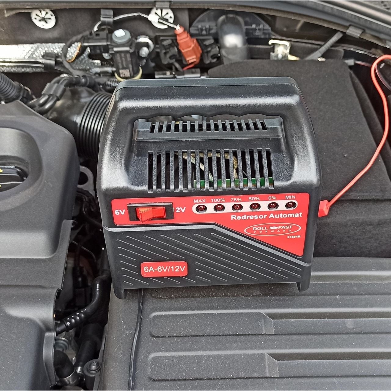 Redresor baterie auto 6AMP