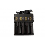 Incarcator 4 Acumulatori 4.2V Li-Ion 18650 cu 4 Porturi la priza 220V